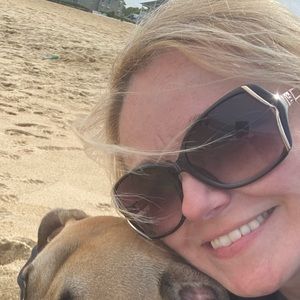 Meet your Posher, Sharon